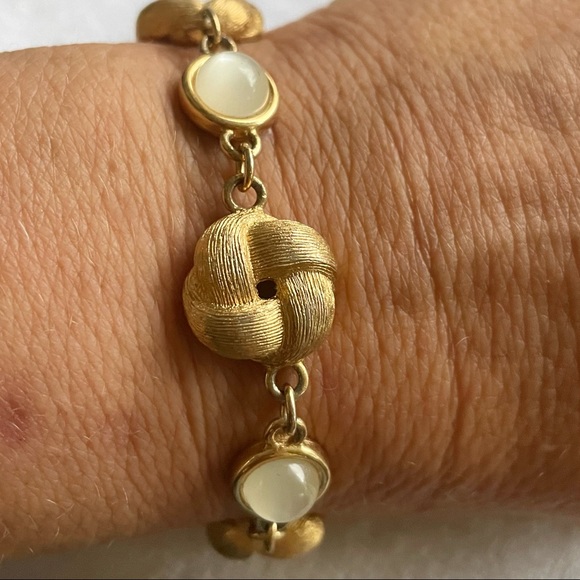 Vintage braid knot bracelet - Picture 2 of 3